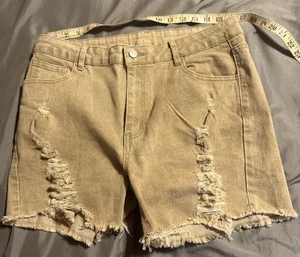 Women’s Size XXL Tan Distressed Stretch Denim Jean Shorts NWOTs - Picture 1 of 6