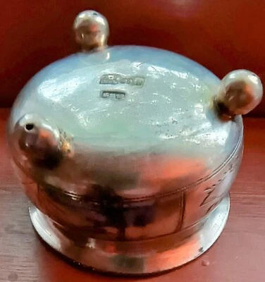 Sal rusa 84 patas de plata 1886, trigo grabado y trabajo de pergamino.  27g Foto 1 de 4