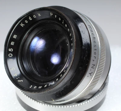 KODAK 105MM F/4.5 PROJECTION ANASTIGMAT BARREL LENS VERY LIGHT HAZE PATCH - Image 1 of 4
