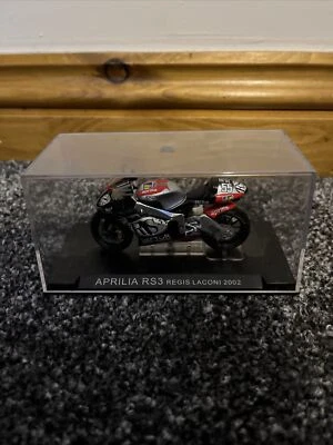 Deagistini Champion Race Bikes 1:24 Scale Aprilia RS3 Regis Laconi 2002 NEW - Image 1 of 4