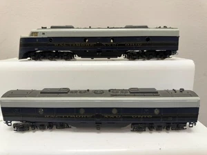 Locomotora diésel Balboa de latón escala HO Baltimore y Ohio E-8 A/B y coche de pasajeros - Imagen 1 de 9