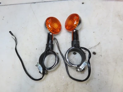 2001 Suzuki Marauder VZ800 Front Turn Signals - Image 1 of 4