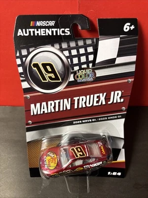 Bajo NASCAR Authentics 2025 Wave 1 Martin Truex Jr Pro Shops Liquid Color Chase Foto 1 de 4