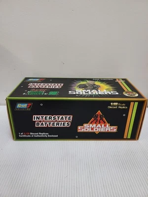 1:18 1998 REVELL #18 INTERSTATE BATTERIES SMALL SOLDIERS BOBBY LABONTE MIB - Image 1 of 2