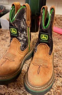 Toddler John Deere Boots Size 8.5 - Image 1 of 3