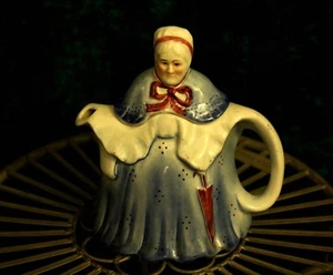 TONY WOOD DECORATIVE OLD LADY DESIGN TEAPOT - Picture 1 of 4