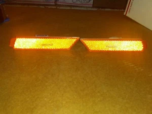 2010-15 CAMARO RS SS FRONT SIDE MARKER PARK LIGHTS SET RH RIGHT AND LH LEFT  - Picture 1 of 4