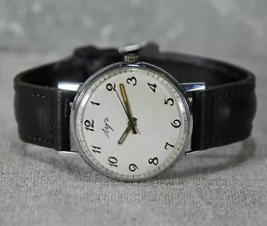 Vintage Soviet watch Luch, ultrathin, mechanical men's wristwatch USSR - Picture 1 of 9