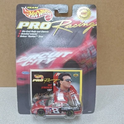 Hut Strickland #8 Ford Thunderbird Nascar 1997 1/64 Diecast  - Image 1 of 4