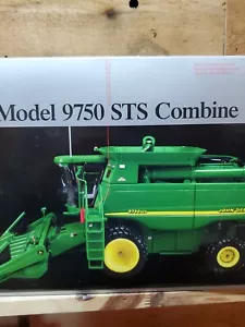 Ertl 1/32 Series II Precison #1, John Deere 9750 STS Combine, Stk# 15036 - Picture 1 of 5