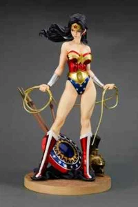 NIB 1ST EDITION ~ WONDER WOMAN DC Bishoujo Statue Kotobukiya Collectible 2011 - Picture 1 of 9