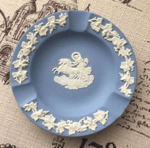 Wedgwood Ashtray Blue JasperWare Roman Chariot Vintage Wedgewood - Picture 1 of 3