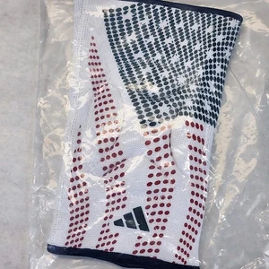 Adidas Reversible Wrestling Kneepad Adult XS aK103 American Flag White New  - Picture 1 of 5