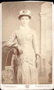 Young Fashionable Woman Whitehouse Birmingham Studio CDV Card Photograph (CDV4-5 - Picture 1 of 3