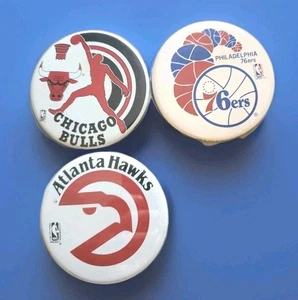 VTG Basketball Pins Lot Of 3 Chicago Bulls 76ers Atlanta Hawks Wincraft Official - Picture 1 of 14