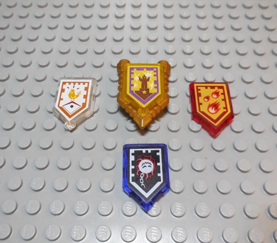 Lote de 4 escudos eléctricos Lego Nexo Knight Foto 1 de 1
