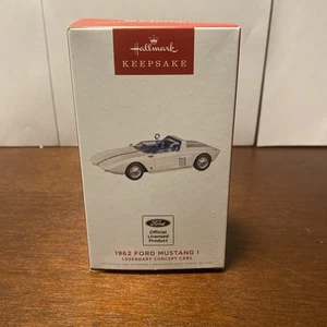 Hallmark Keepsake 2022 Legendary Concept Cars 1962 Ford Mustang Ornament - Bild 1 von 7