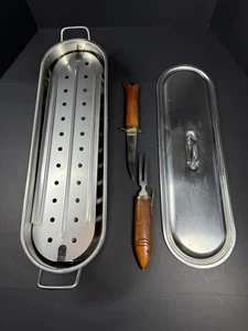 Aluminum 24 Inch Oval Fish Poaching/Steaming Rare Old Carved Fish Carving Set.. - Picture 1 of 10