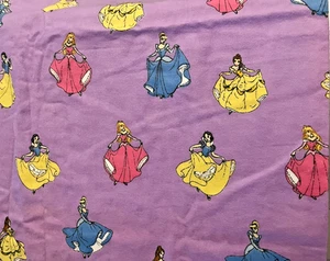Disney Princesses Toss on Purple Snuggle FLANNEL Springs #5897 42½"x 26" - Picture 1 of 4