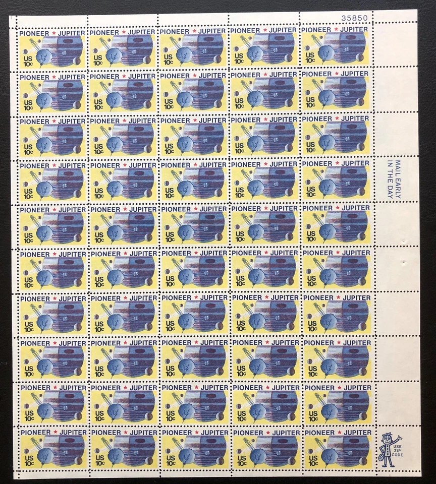 US Stamp 1975 Mint Sheet Scott #1556, Pioneer 10, MNH, OG, 10c x 50 stamps - Image 1 of 1
