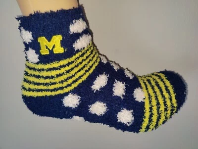 Michigan Wolverines Women's Fuzzy NCAA Ankle Team Sleep Socks Medium - Image 1 of 2