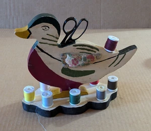 Vintage Painted Duck Wooden Sewing Thread Spool Holder Hand Made Folk Art - Picture 1 of 7