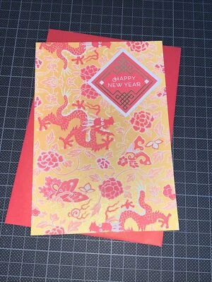 Tarjeta de Año Nuevo Chino Hallmark: Dragón Rojo/Dorado Felicidad Risa Buena Fortuna Foto 1 de 4