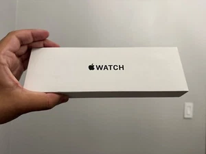 Apple Watch - SE 2nd Gen - 40mm - Starlight Aluminum (GPS + Cellular)Open Box!!! - Picture 1 of 3
