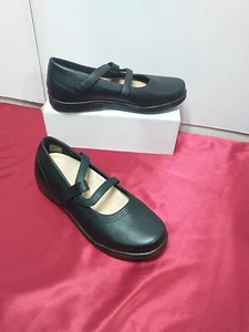 Apex Womens SZ 10M Shoe Petals A300W Black Leather - Picture 1 of 9