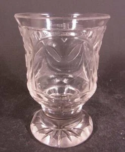 Biedermeier - Becherglas mit Schliffdekoration. Böhmen, um 1850. - Bild 1 von 4