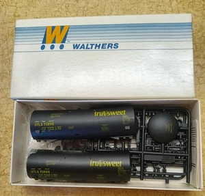 HO Walthers "TRU-SWEET" (UTLX) Kit Coche Tanque Negro 40'. #71802 - Imagen 1 de 16