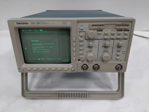 Osciloscopio digital en tiempo real Tektronix TDS380 2 canales, 400 MHz, 2GSa/s - Imagen 1 de 4