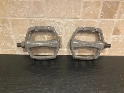 Pedales de aleación GT VP-823 Old Mid School BMX Logo 1/2 Foto 1 de 4