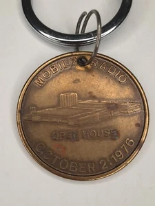 Vintage 76 GE Mobile Open House Lynchburg Virginia 1956-1976 Schlüsselanhänger  - Bild 1 von 4