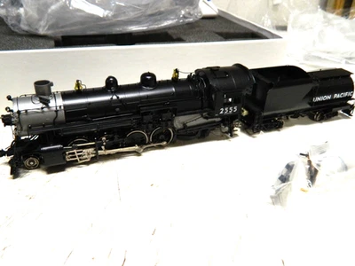 HO Brass, OMI/Ajin#AD 1104-1, UP/OSL 2-8-2, MK-10, # 2555,lts,mint, RARE, OB. - Image 1 of 4