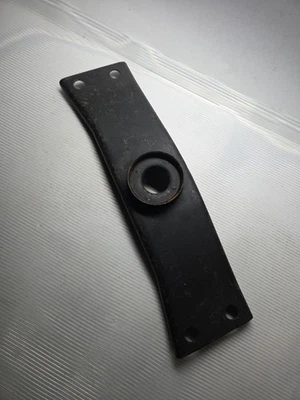 TRAVERSA STAFFA INFERIORE SUPPORTO CAMBIO FIAT 1100/103 EP645 Foto 1 de 4