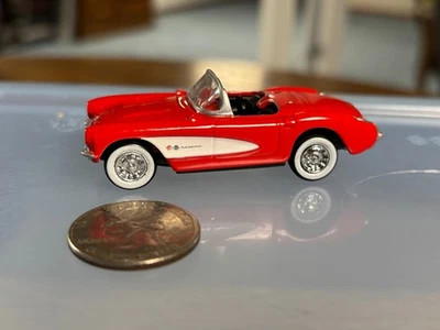 Chevrolet Corvette 1957 de alta velocidad - neumáticos de goma Foto 1 de 4