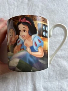 WALT DISNEY CLASSICS Rare Mug  BLANCHE NEIGE Disneystore Collector 2010 - Imagen 1 de 8