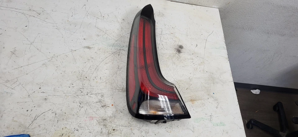 2020-2022  KIA SOUL TAIL LIGHT Lamp DRIVER SIDE OEM *DC4360 Foto 1 de 4