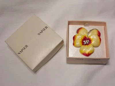 Broche NAPIER ESMALTE DIAMANTES DE IMITACIÓN TAMAÑO GRANDE - 2 1/2 X 2 1/4" -ORG. CAJA-MEJOR OFERTA Foto 1 de 4