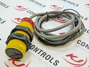 Banner S30RW3R EZ-Beam S30 Series Receiver 60M Range 20-250VAC/DC - Picture 1 of 4