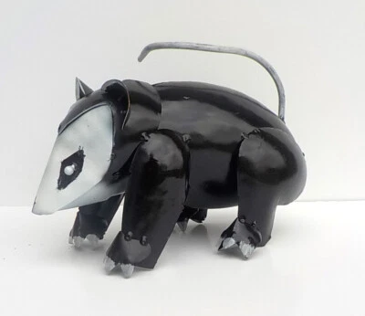 METAL ART  OPOSSUM SCULPTURE 13" LONG X 7" TALL YARD ART ANIMAL POSSUM - Image 1 of 4