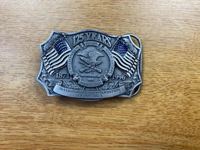 Hebilla de cinturón conmemorativa de la Asociación Nacional del Rifle de América 125 años Foto 1 de 3