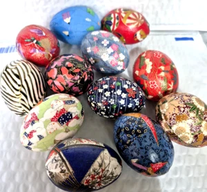 12 huevos de pollo decoupage reales soplados a mano impresiones surtidas cesta rellenos Pascua - Imagen 1 de 6