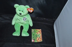 Kicks 1999 green plush 8in TY Beanie Baby soccer ball bear F2 & card - Picture 1 of 3