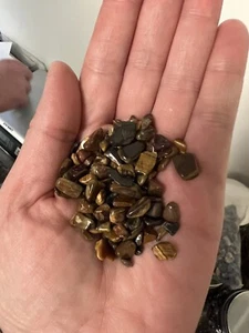 Chips de cristal ojo de tigre caído 6,5 oz piedras preciosas a granel piedras naturales sin perforar - Imagen 1 de 2