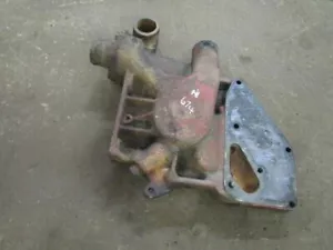 Für Case IH 674 Motor Wasserpumpe & Thermostatgehäuse in gutem Zustand - Bild 1 von 2