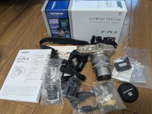 OLYMPUS PEN Lite E-PL5 M.ZUIKO DIGITAL 14-42mm F3.5-5.6 Lens Kit Silver w/Box - Picture 1 of 3