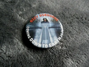 Pin de botón promocional Ozzy Osbourne Coming To Earth 2001 - Imagen 1 de 1