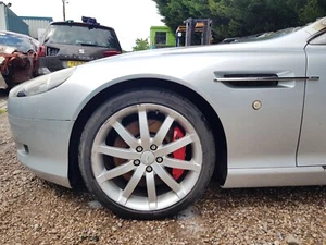 Guardabarros delantero izquierdo lado pasajero aston martin db9 2004-2016 - Imagen 1 de 3